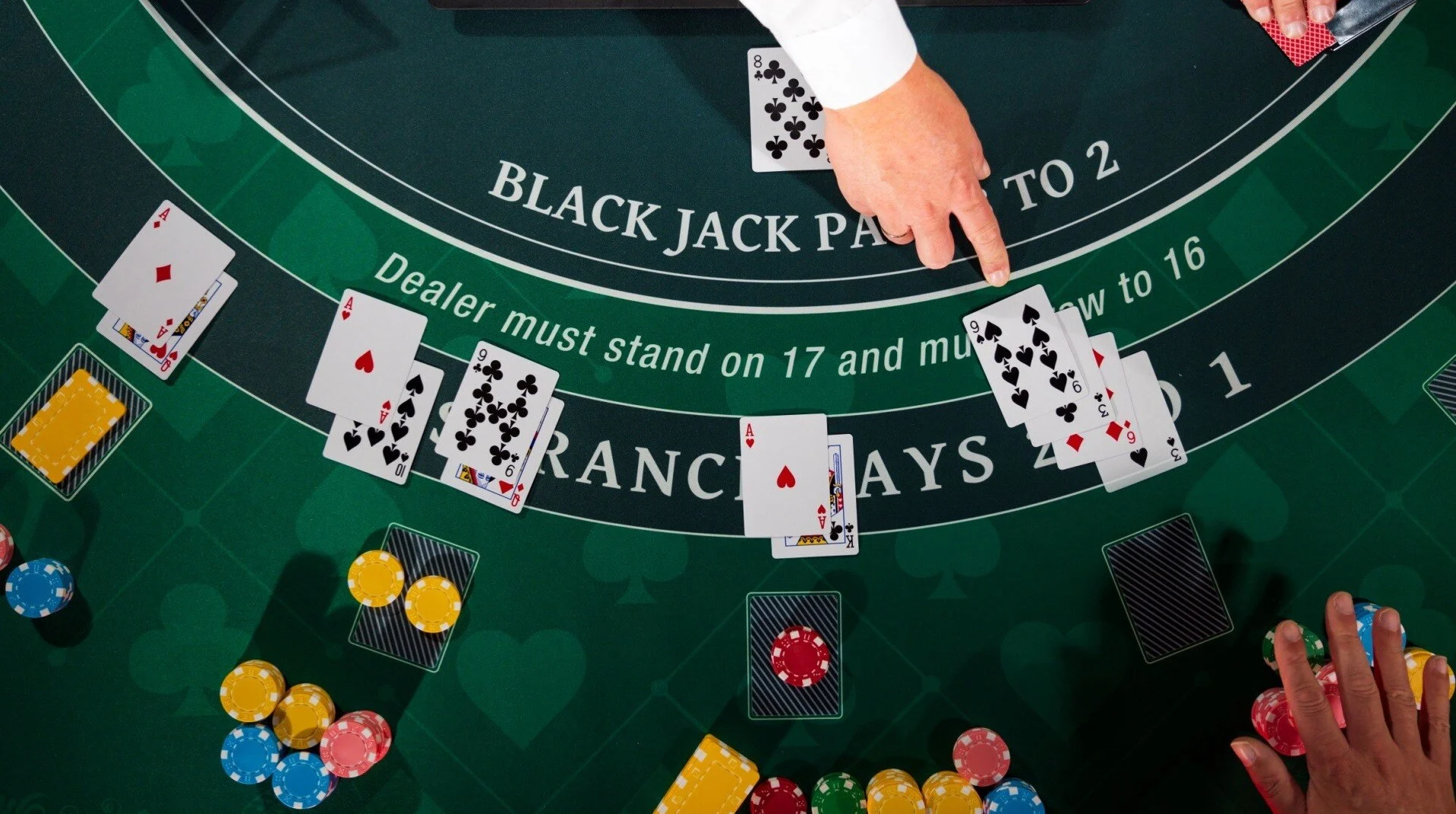 Strategi Hit Stand dan Double Down di Blackjack Online